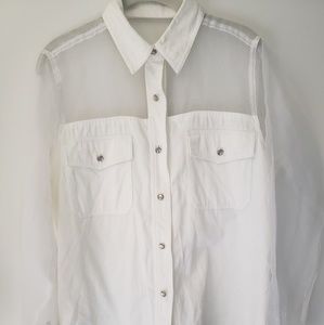 BLOOMINGDALES White Collared Top Button Down